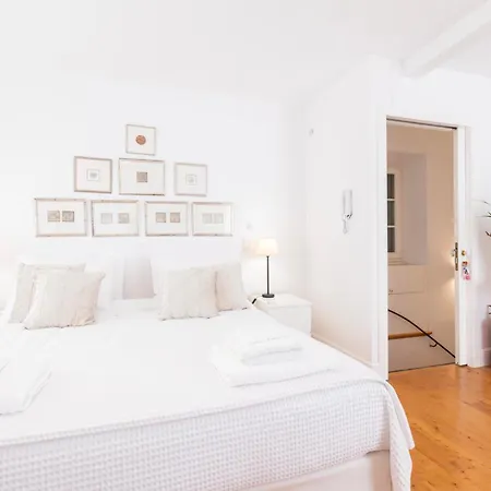 Ventoura Suites, Corfu Old Town Apartment *