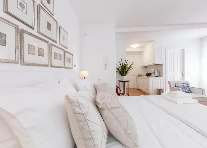 Ventoura Suites, Corfu Old Town Apartment
