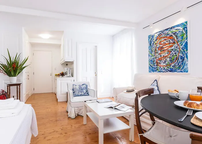 Ventoura Suites, Corfu Old Town Apartment *