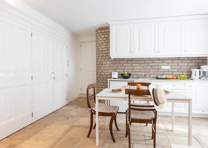 Apartment Ventoura Suites, Corfu Old Town