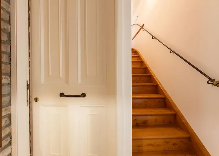 Ventoura Suites, Corfu Old Town Apartment *